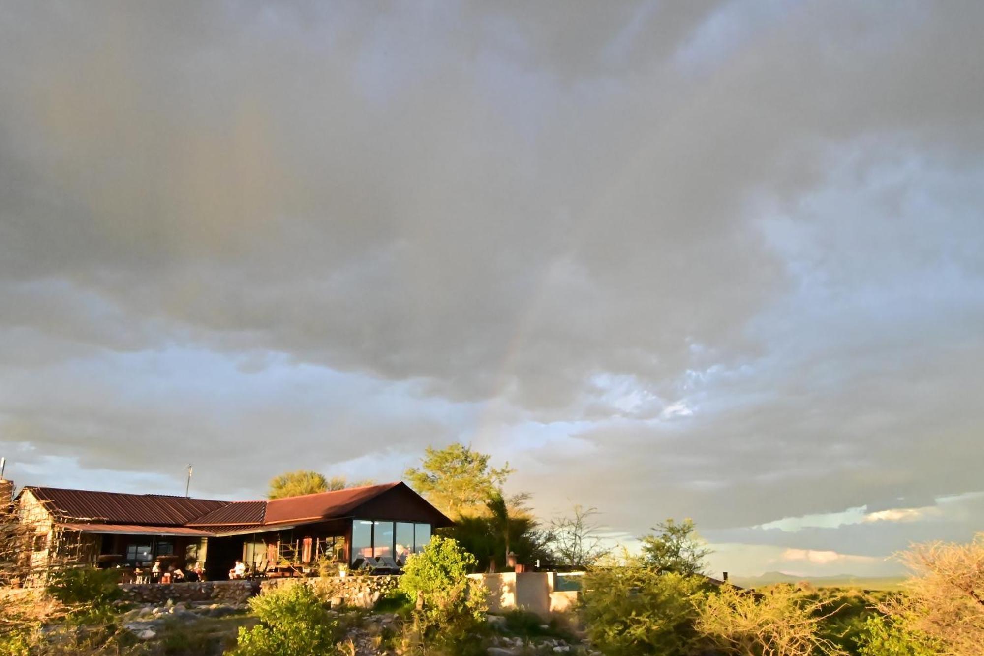 Aloegrove Safari Lodge Otjiwarongo Eksteriør bilde
