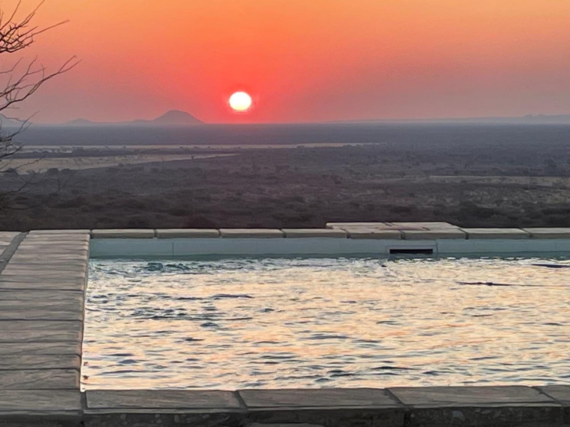 Aloegrove Safari Lodge Otjiwarongo Eksteriør bilde