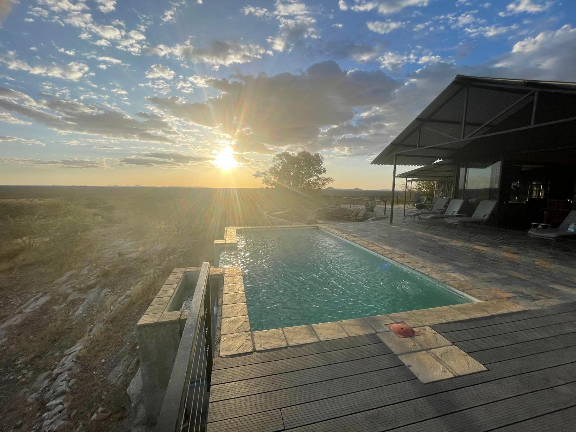 Aloegrove Safari Lodge Otjiwarongo Eksteriør bilde